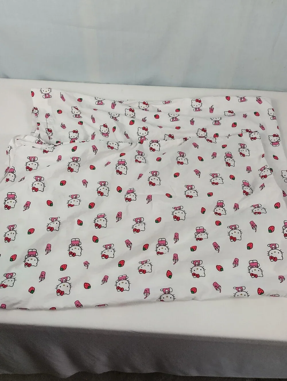 Hello Kitty Strawberry Milkshake Pillow Cases Set Of 2 Standard Size Bed Linens